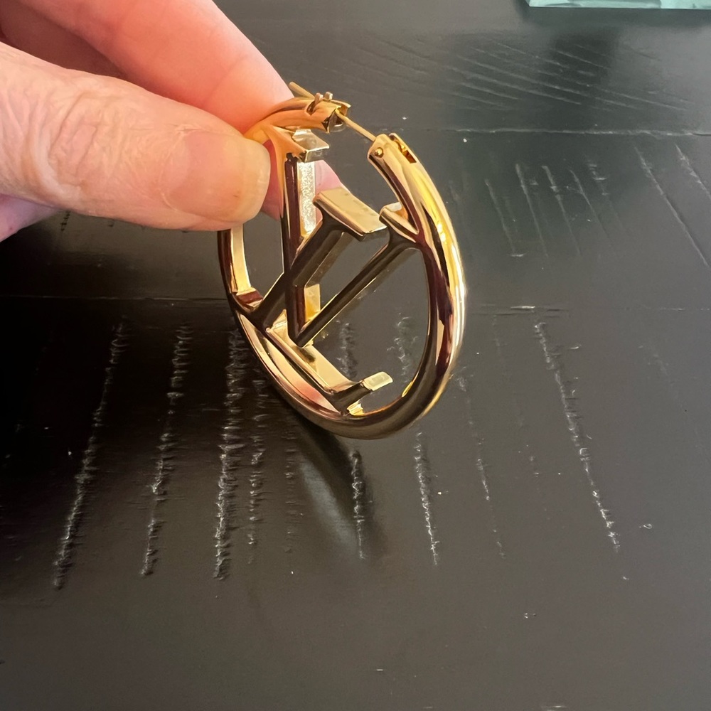 Louis Vuitton Gold LV Circle Logo Hoop Earrings - Picture 2 of 4